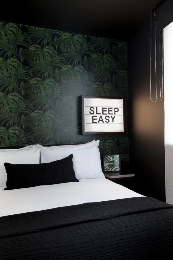 Kip Hotel Лондон Екстериор снимка