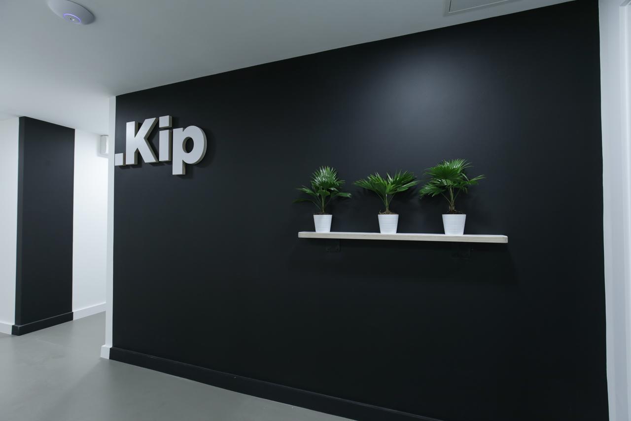Kip Hotel Лондон Екстериор снимка